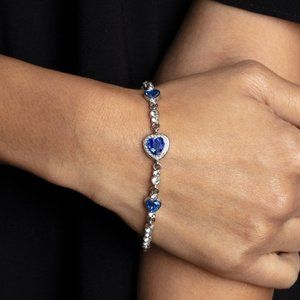 𝅺Amor Actually Bracelet